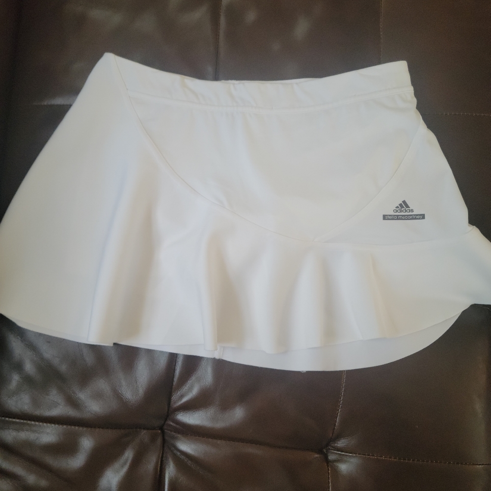 Adidas by Stella McCartney golf tennis skort medium/large. EUC